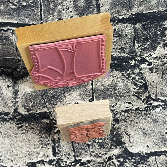 The Stamp Pad Co. & Hampton Art Large Gift Box Lid Ribbon Rubber Stamp - Picture 3 of 8